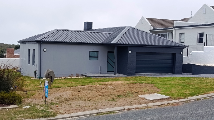 3 Bedroom Property for Sale in Oceanview Heights Western Cape